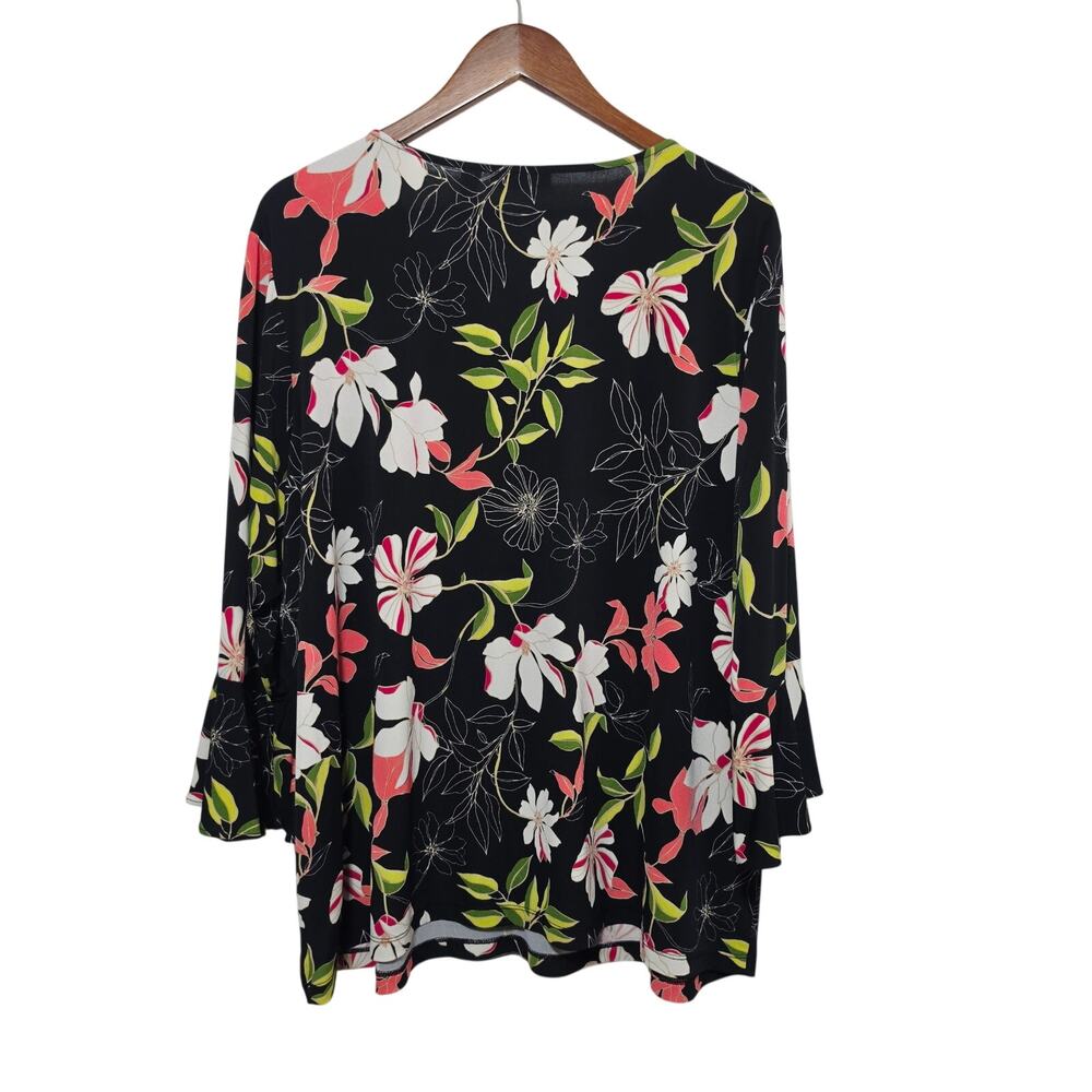 Susan Graver Liquid Knit Blouse Women's Size 2X Bell Sleeve Black Floral Boho - Picture 3 of 10